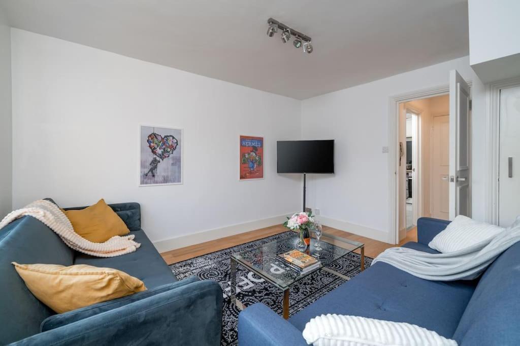 Apartament New 4bd Stylish With Amazing Transport *