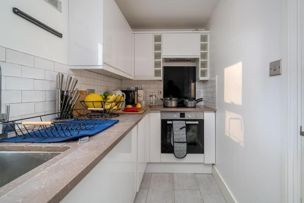 Appartamento New 4bd Stylish With Amazing Transport Londra