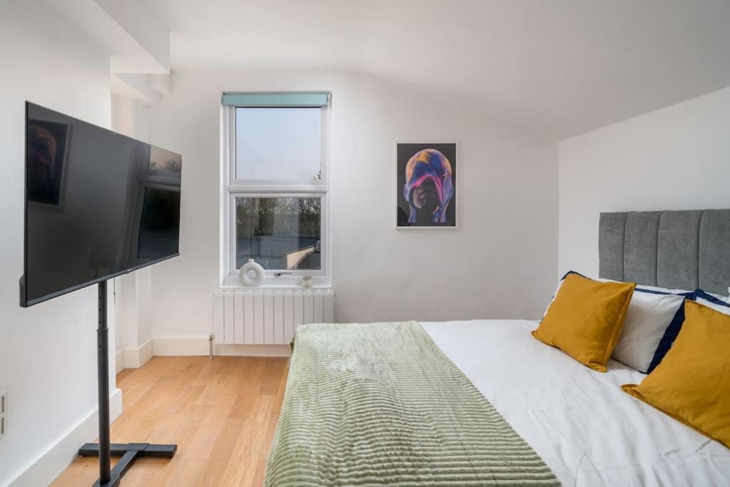 New 4bd Stylish With Amazing Transport Appartamento